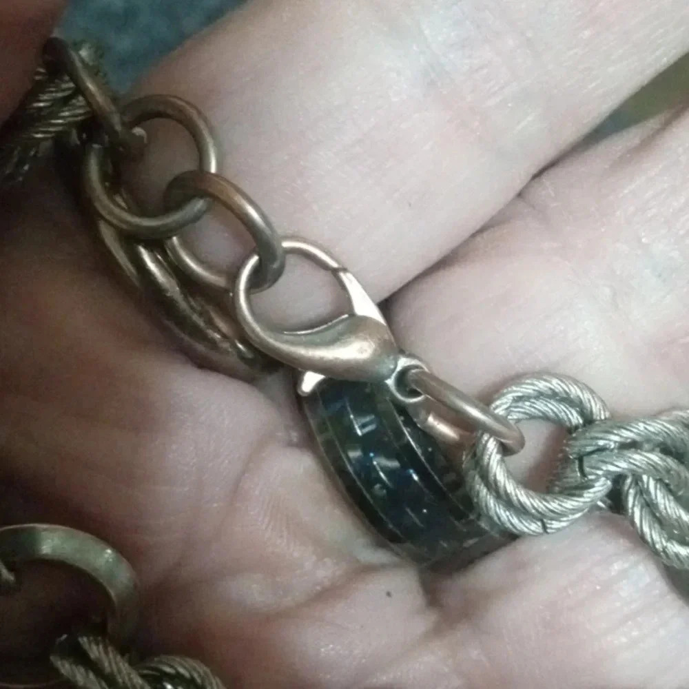 Linked Circles/Chainmail Bracelet Silvertone - image 3